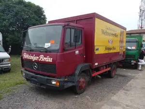 Mercedes 809 Truck