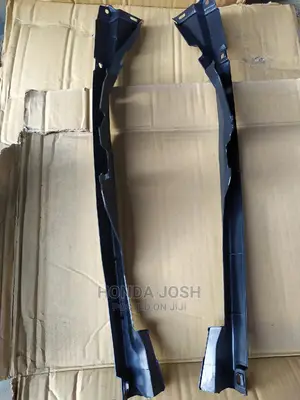 Radiator Plastic Cover/Fender 2008- 2012 Honda Accord