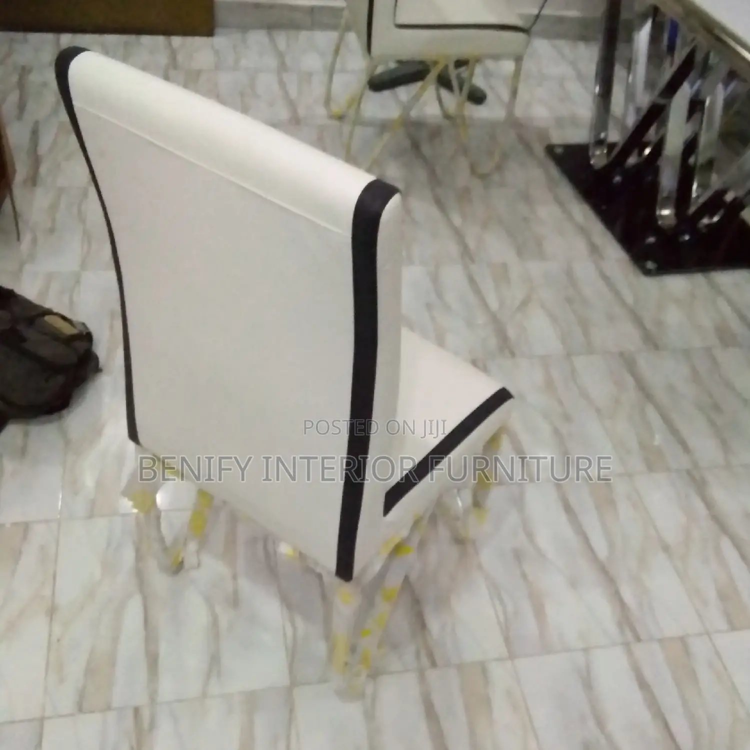 Modern Big Foam Leather Dining Chair