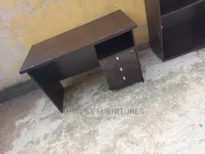 Quality 4ft Office Table With Mobile Drawer