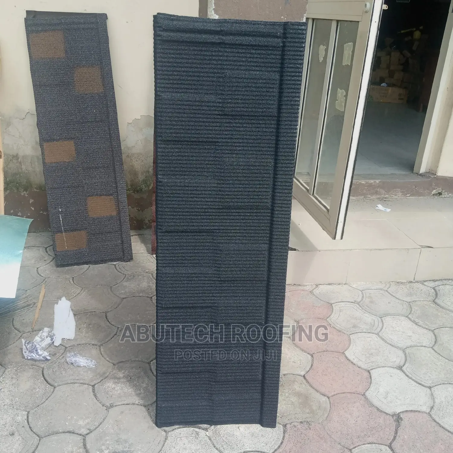 Black Shingles Gerald