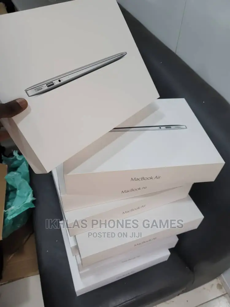 New Laptop Apple MacBook Air 2015 8GB Intel Core I5 128GB