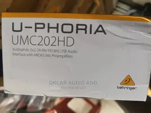 Behringer U-phoria Umc202hd