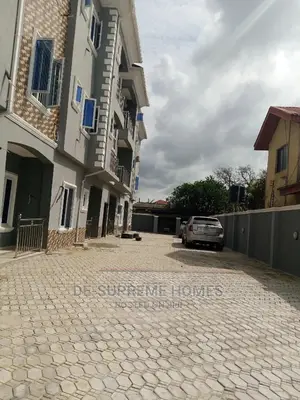 2bdrm Block of Flats in Treasure Estate, Sangotedo for rent