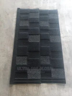 New Zealand Black and White Shingle