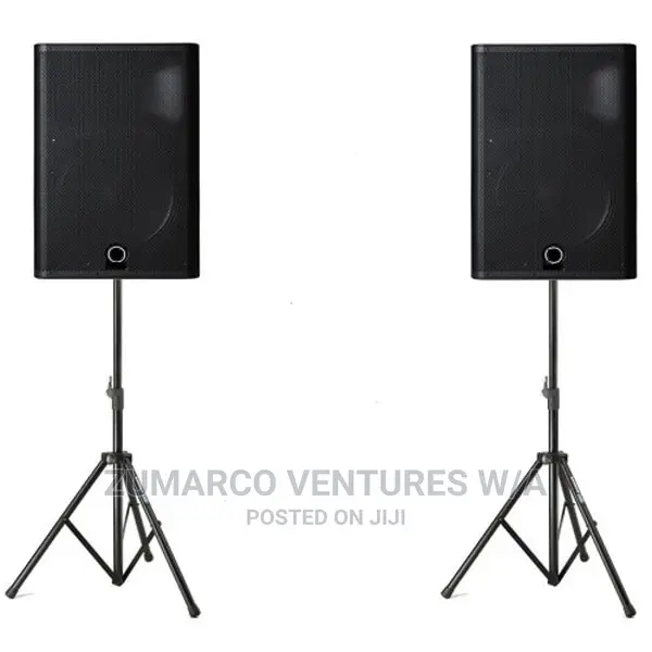 Half Range Single Speakers With Speaker Stands
