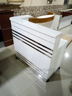 A Reception Table With a Counter Top