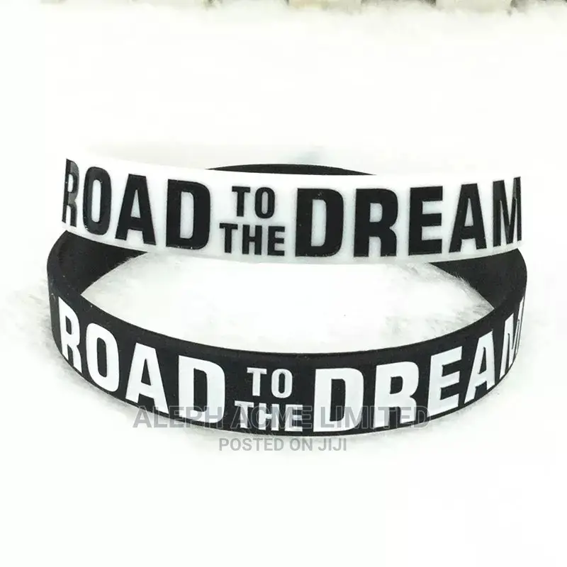 1000 Pieces Customized Embossed Silicone Wristbands Souvenir