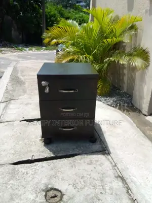 3 Drawers Wooden Mobile Drawer