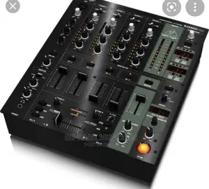 The Best Professional M5 Numark Studio Mixer