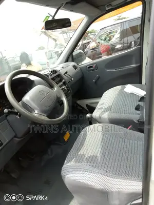 Toyota HiAce 2007