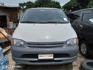 Toyota HiAce 2007