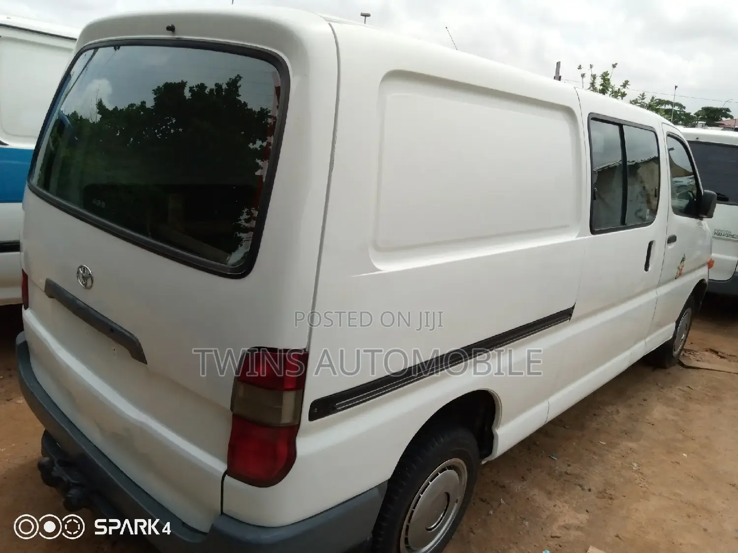Toyota HiAce 2007
