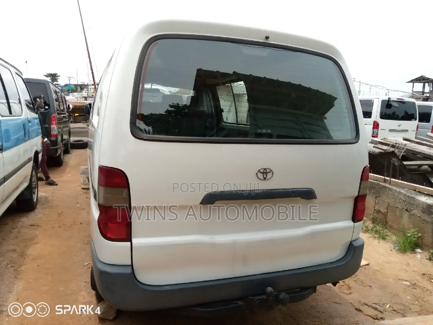 Toyota HiAce 2007