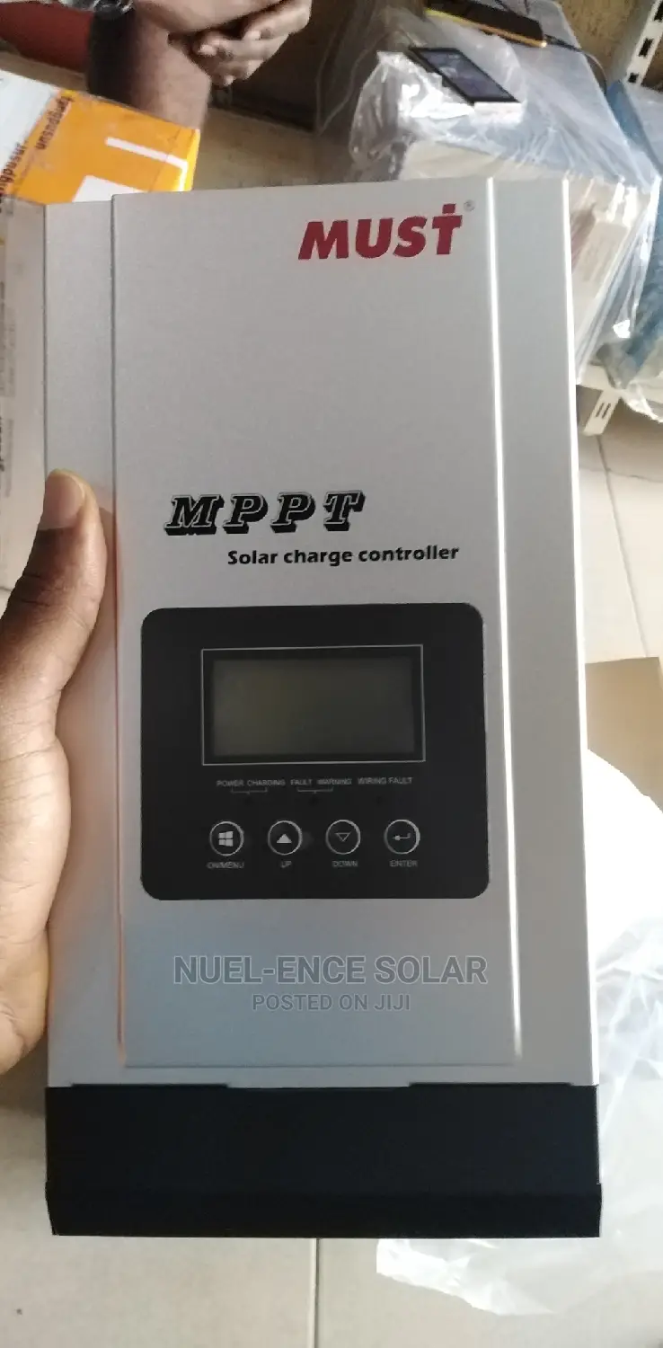 80ah Mppt Must Charge Controller