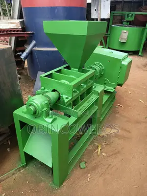 Palm Kernel Oil / Cake Processing Machine