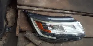 Head Lamp for Ford Explorer 2017 Model
