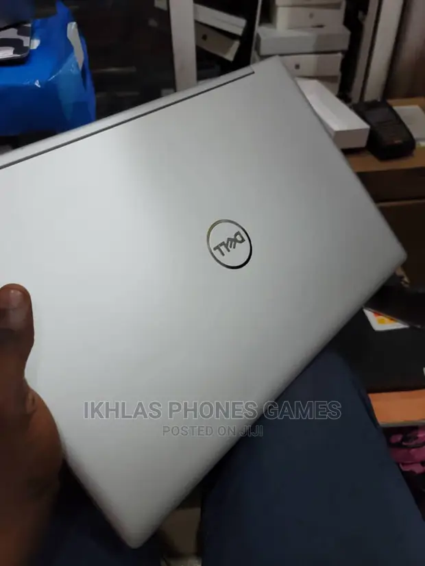 ジャンク DELL Inspiron 17 5000◇Core i7-7500U/8GB/1TB/DVD-RW/WL