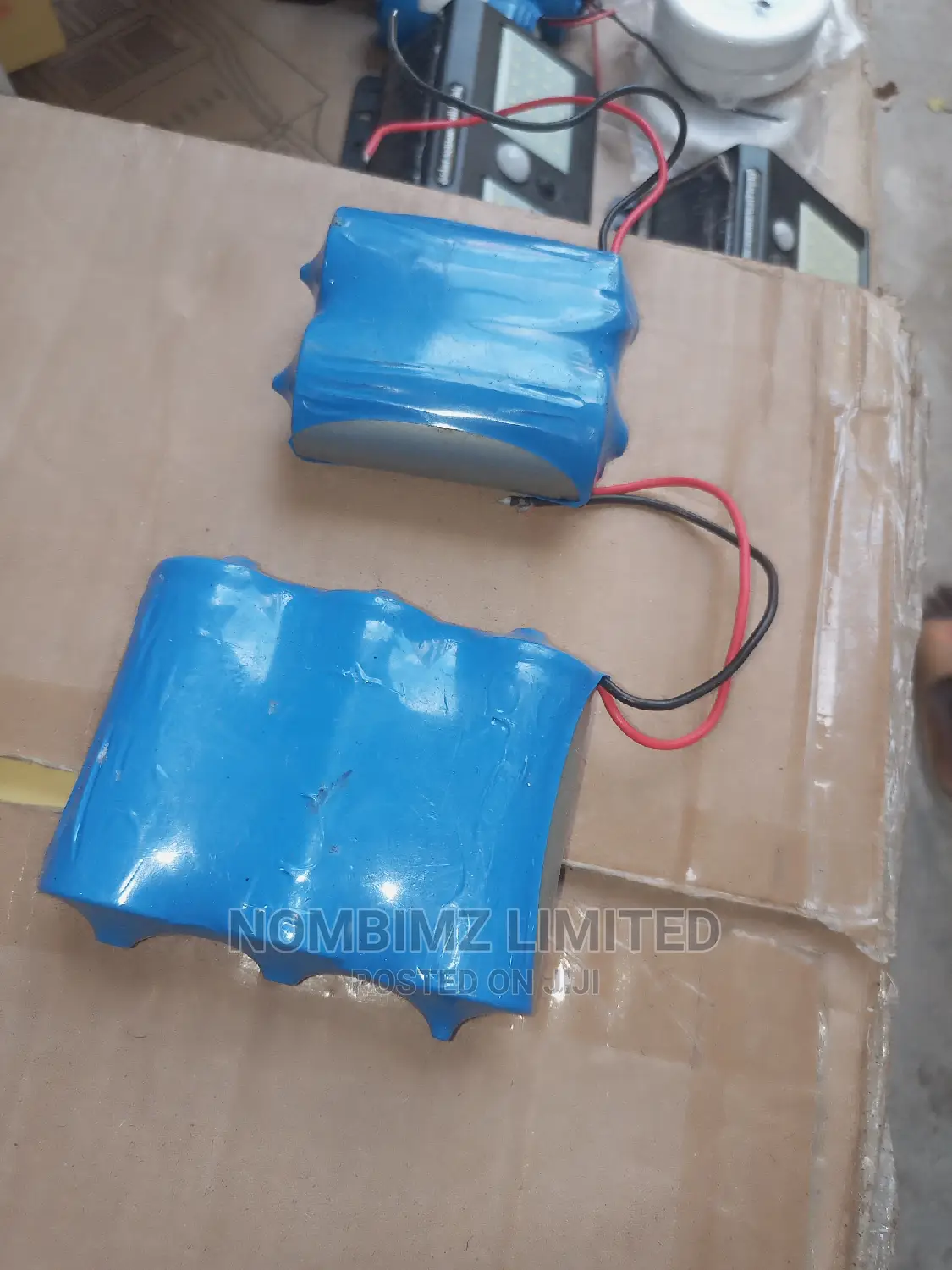 Small Solar Battery Is Available