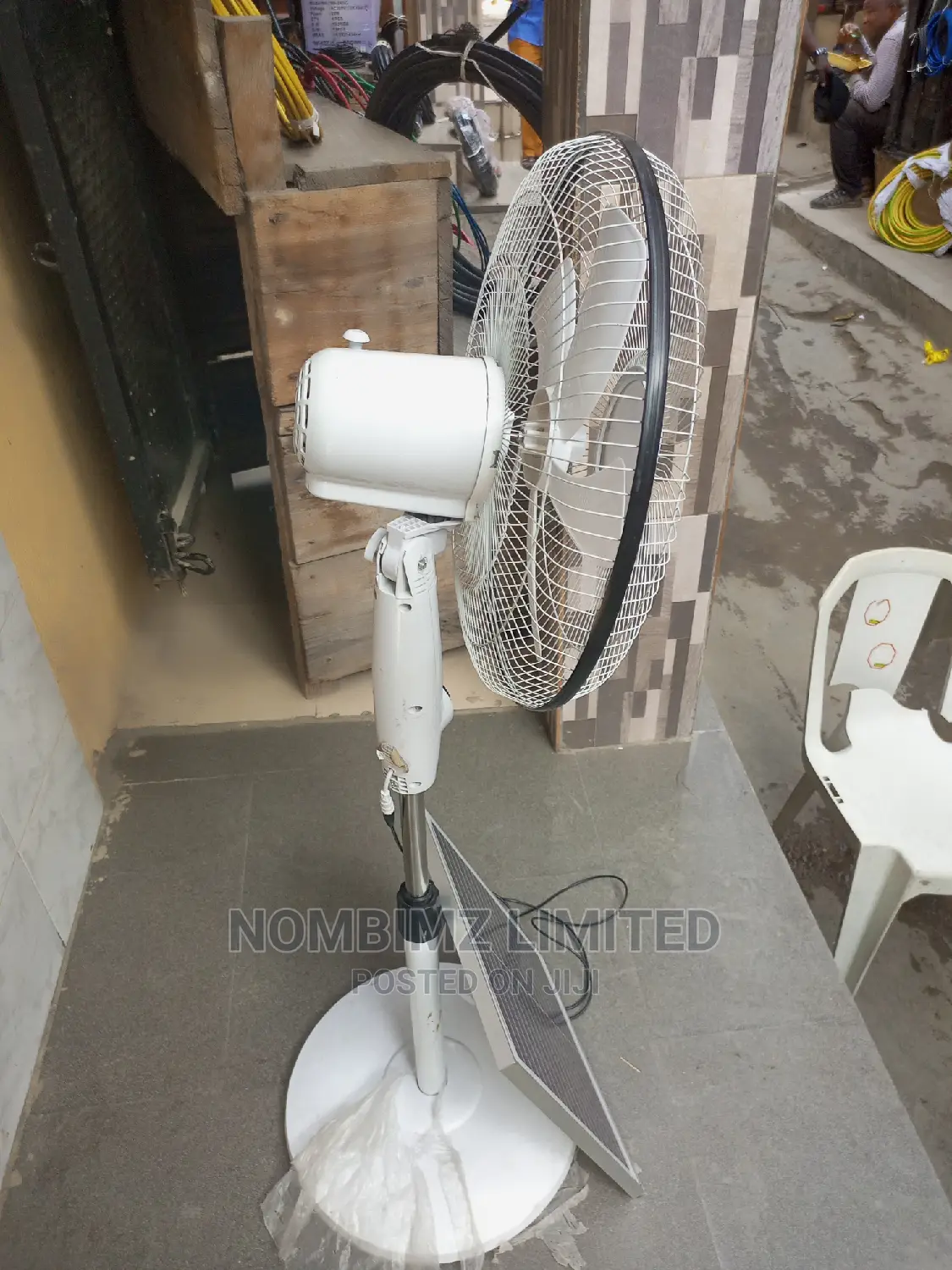 Solar Fan With Inbuilt Battery