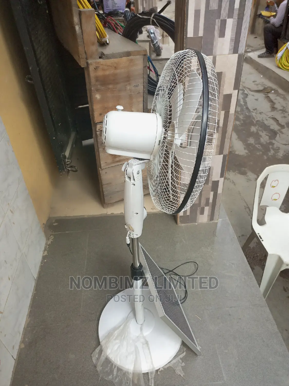 Solar Fan With Inbuilt Battery