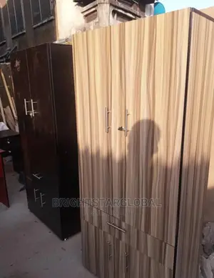 Wardrobe Very Unic