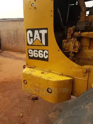 Payloaders, Graders and Backhoe Loader for Hire