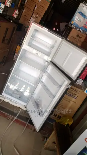 Hisense 205l Double Door Refrigerator (Ref205dr) Silver