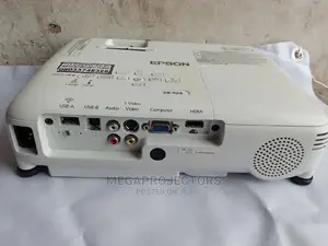 Highly Sharp Epson EB-X24 Projector With HDMI