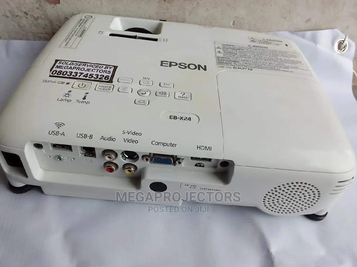 Highly Sharp Epson EB-X24 Projector With HDMI