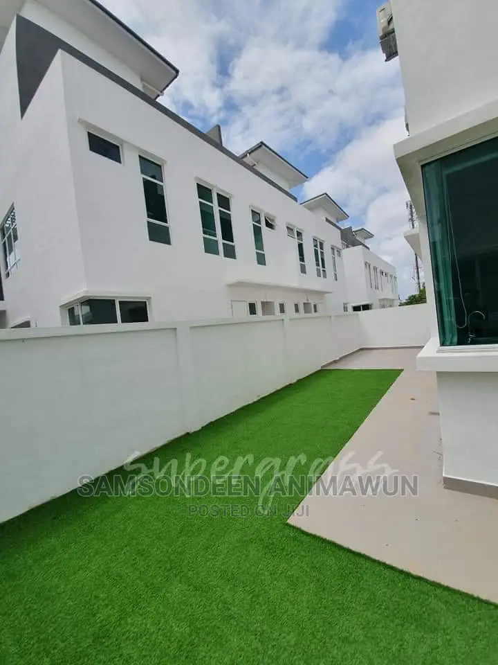 Top Artificial Grass (Festive Sales)