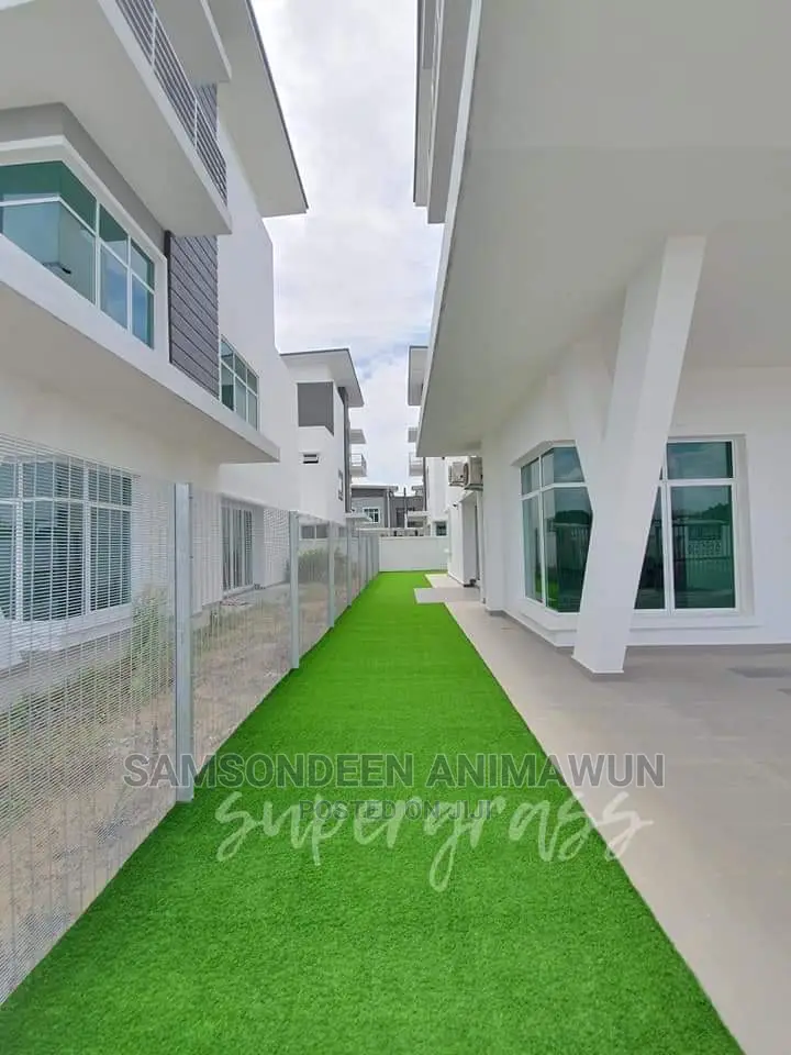 Top Artificial Grass (Festive Sales)