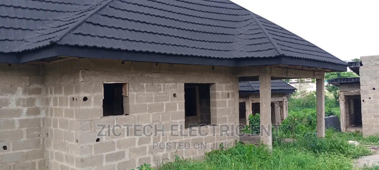 Building Contractor