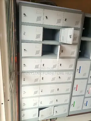 Italian 24 Doors Metal Lockers