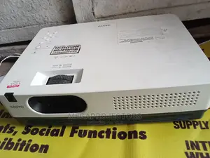 Unique Sanyo Projector For Sale