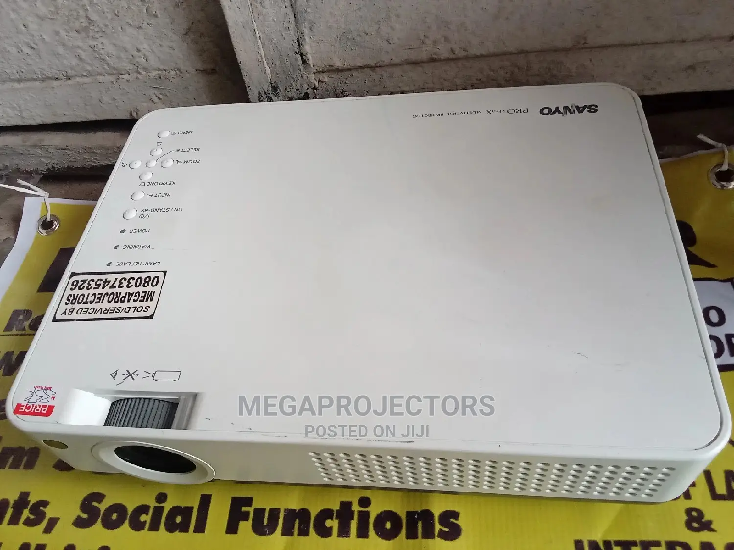 Clean Sanyo Projector Available