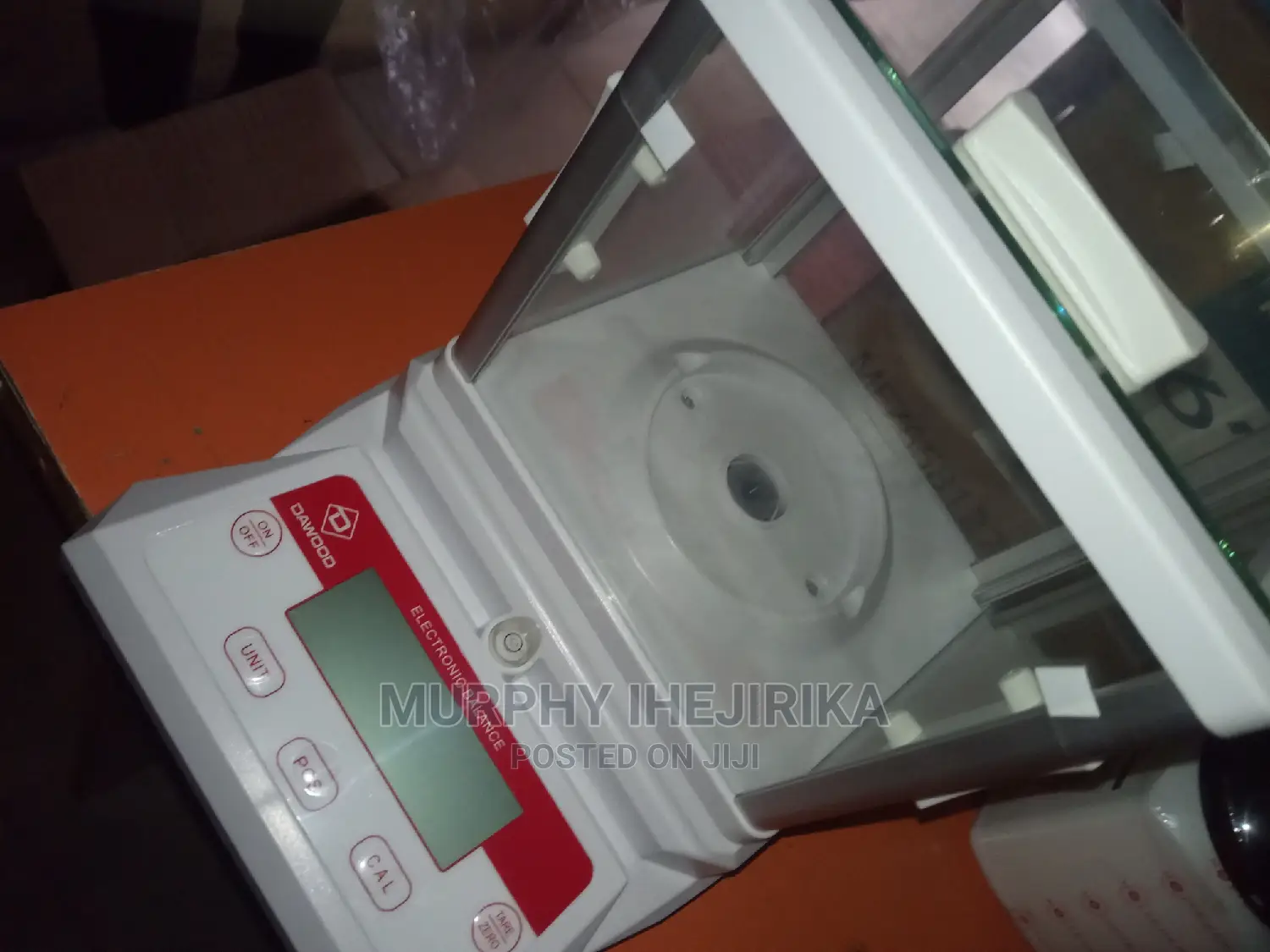 Dawood Electronic Analytical Scale