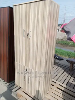 Three Feet Wardrobe