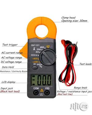 Portable LCD Digital Multimeter Clamp Meter SNT301
