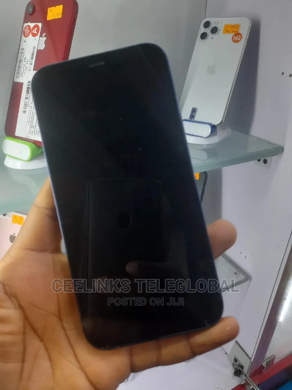 Apple iPhone 12 64 GB Gray