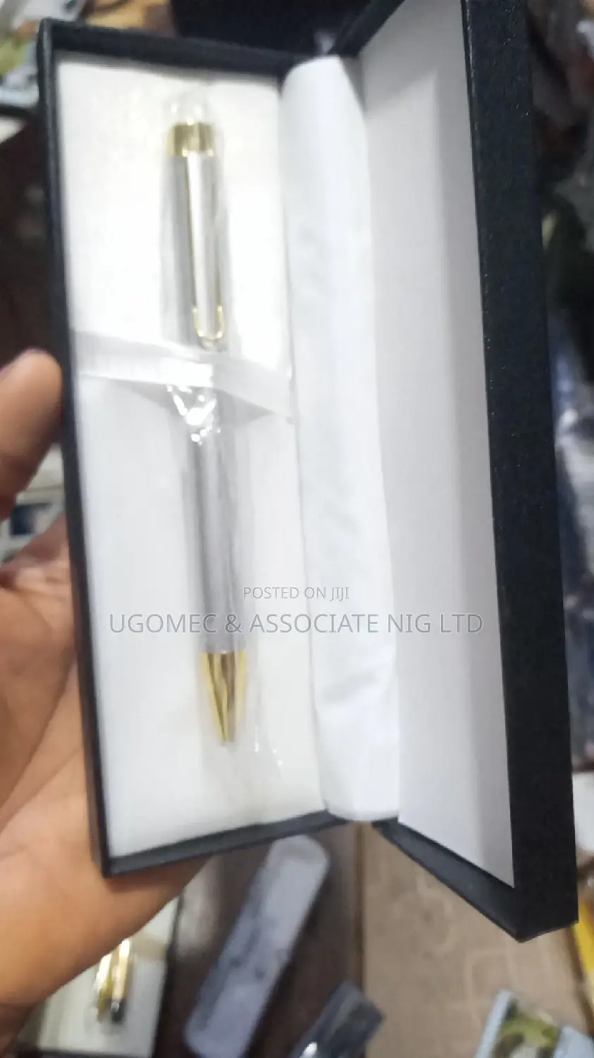 Unique Pen With Pack
