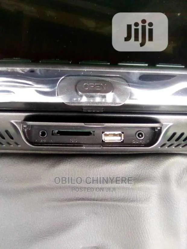 7 Inches Pillow Headrest Dvd Player With Usb Game Function 