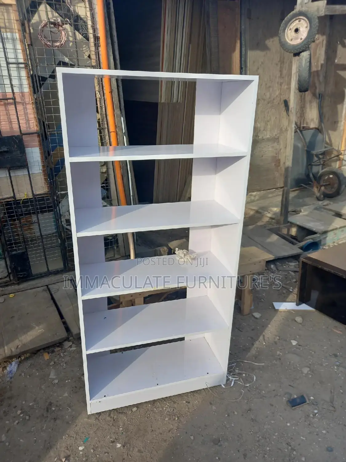 2by4ft Shoerack