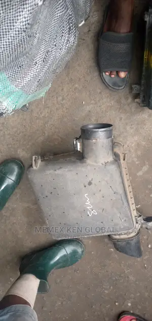 Air Filter Casing Tundra 2012 V8