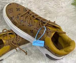 Photo - Original Louis Vuitton #25,000