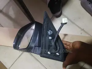 Side Mirrors for Toyota Highlander 2012 on With Trafficator