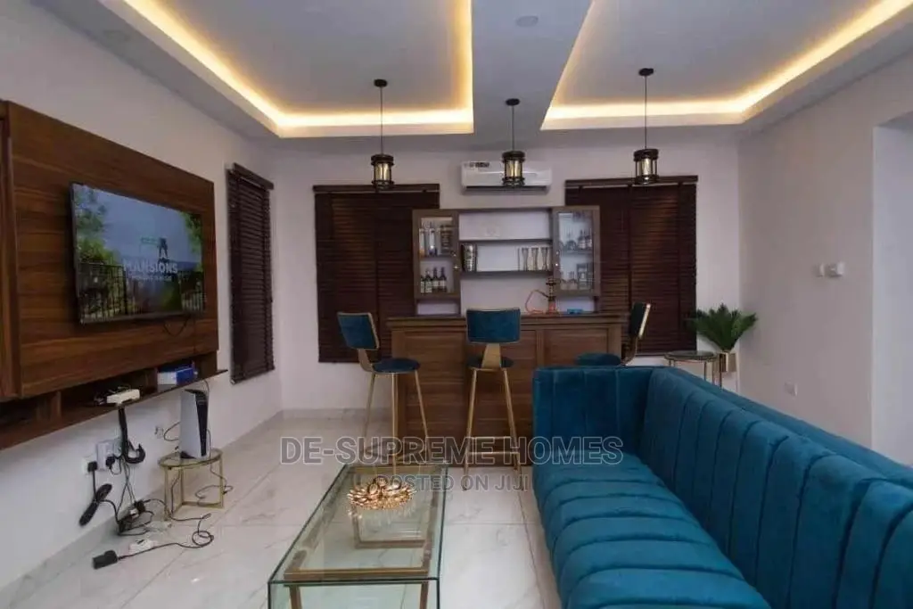 Self Compound 5bed Shortlet