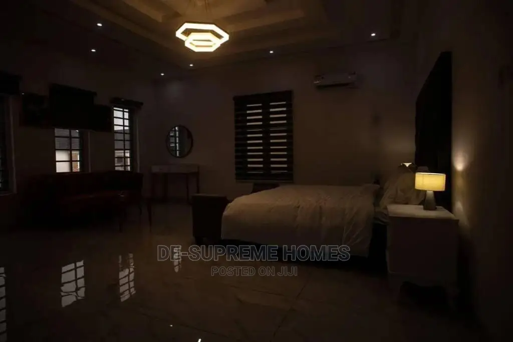 Self Compound 5bed Shortlet