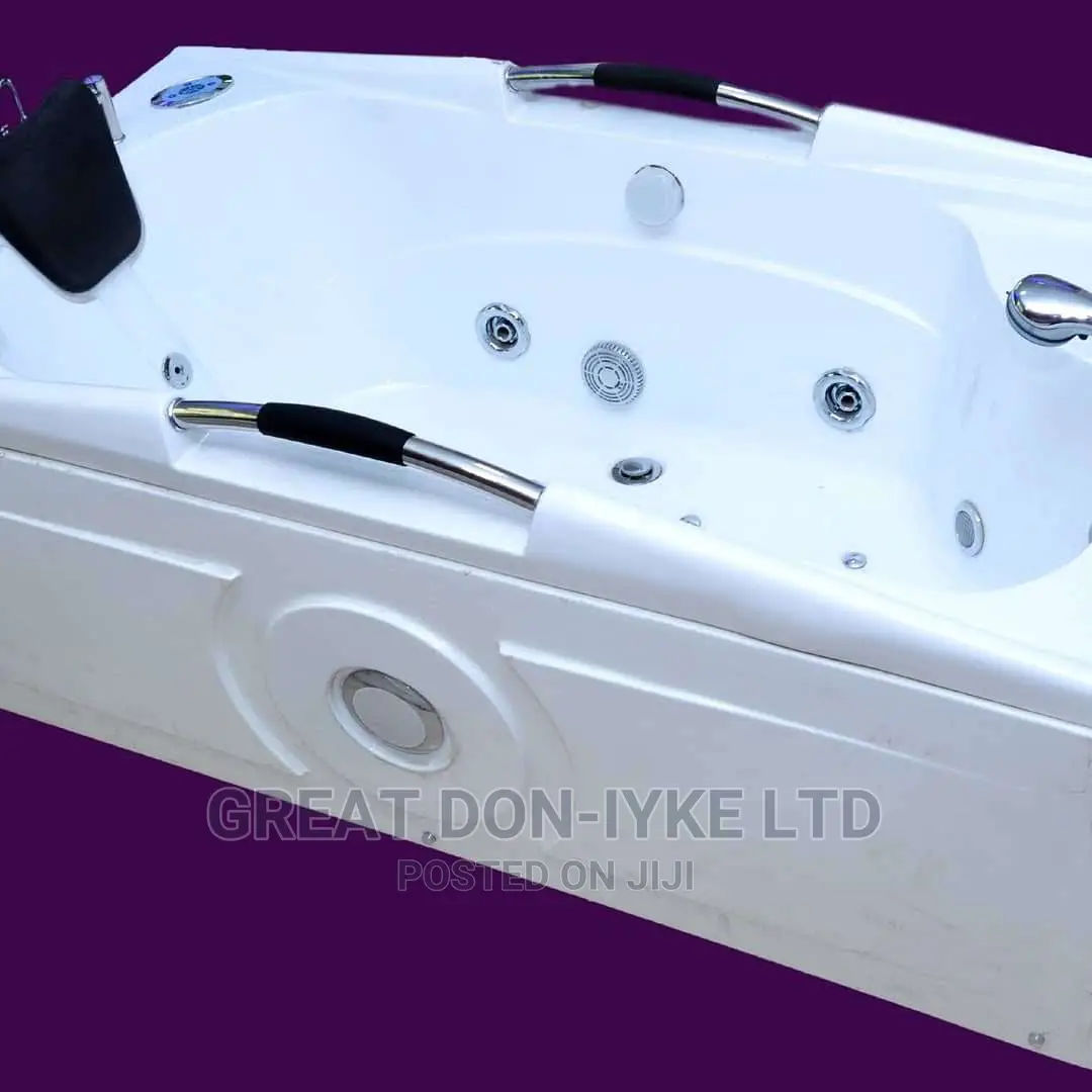 Jacuzzi Bathtub