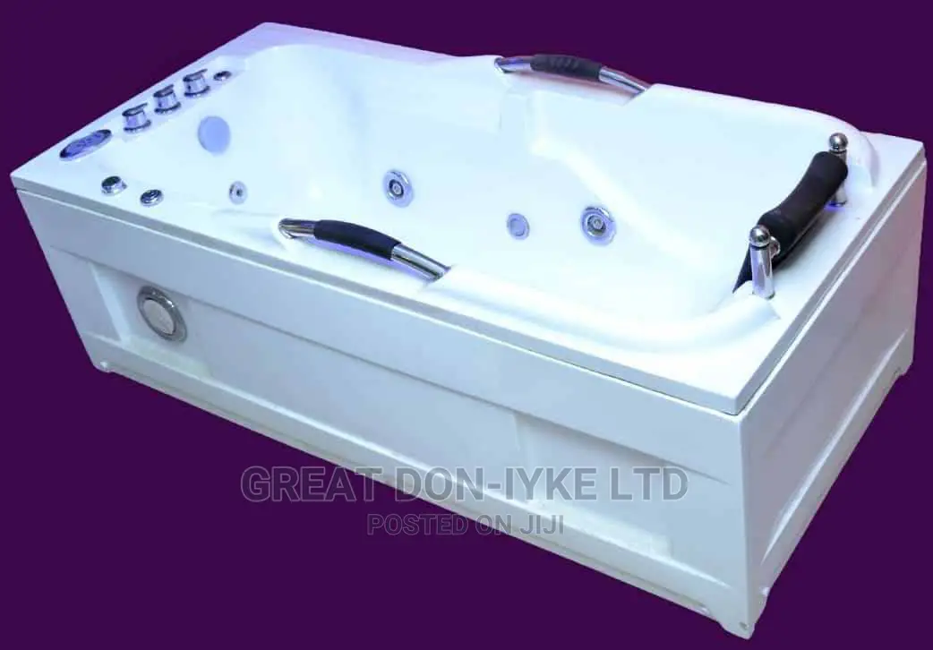 Jacuzzi Bathtub
